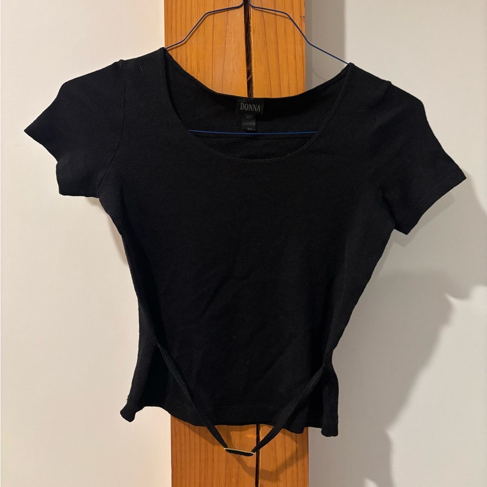 Adonna Elegant Black Short Sleeve Tee/Skirt Set